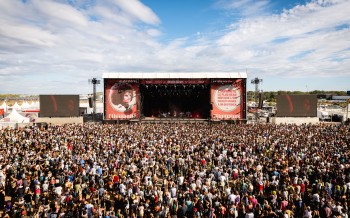 A la Fête de l'Huma 2026, de la poussière et du son